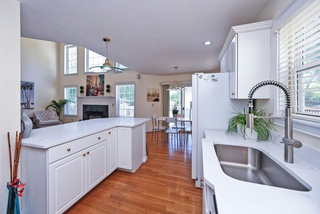 8552 Deerway Drive, Sycamore Twp, OH 45236