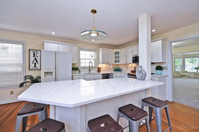 8552 Deerway Drive, Sycamore Twp, OH 45236