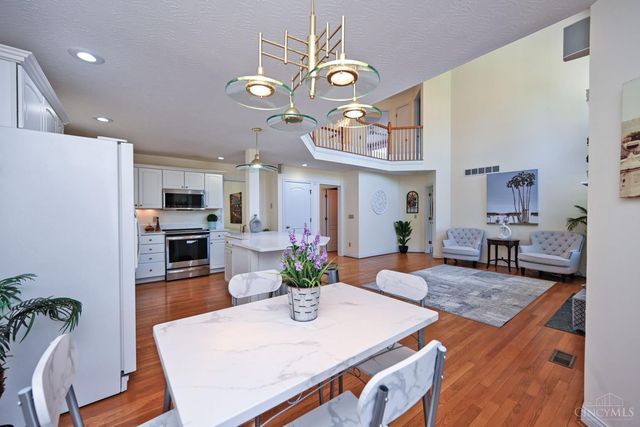 8552 Deerway Drive, Sycamore Twp, OH 45236