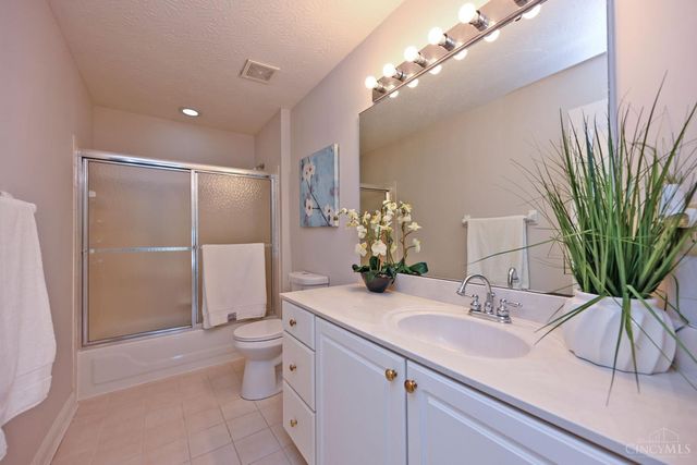 8552 Deerway Drive, Sycamore Twp, OH 45236