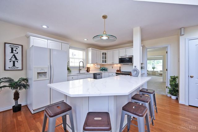 8552 Deerway Drive, Sycamore Twp, OH 45236