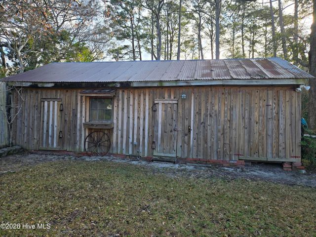 614 N Atlantic Avenue, Southport, NC 28461