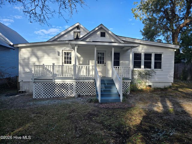 614 N Atlantic Avenue, Southport, NC 28461