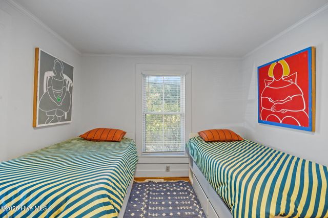 614 N Atlantic Avenue, Southport, NC 28461