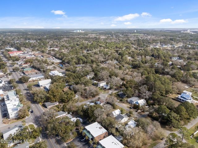 614 N Atlantic Avenue, Southport, NC 28461