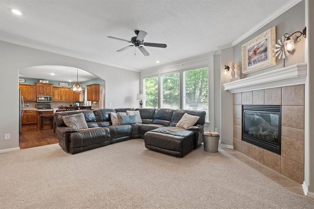 721 S Sycamore Street, Gardner, KS 66030