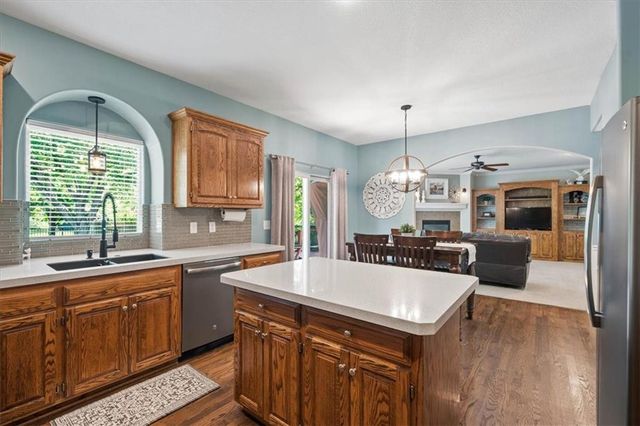 721 S Sycamore Street, Gardner, KS 66030
