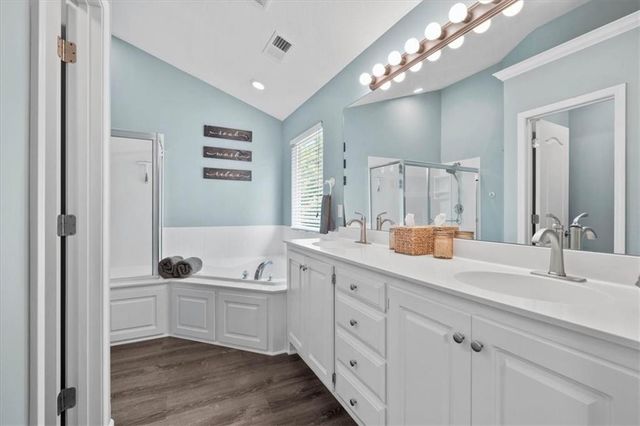 721 S Sycamore Street, Gardner, KS 66030