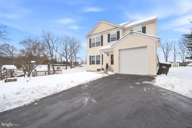 5089 MCLEAN STATION RD, Green Lane, PA 18054