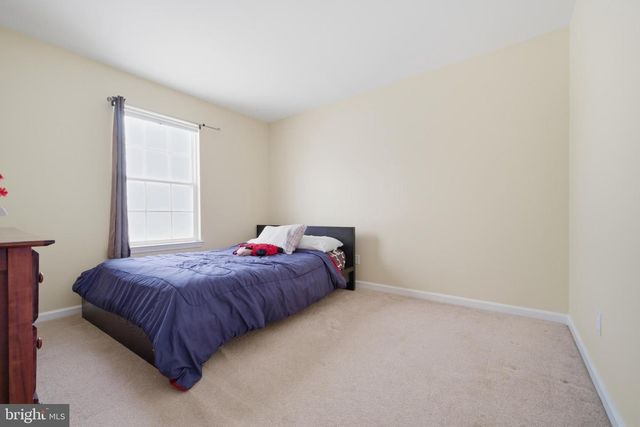 5089 MCLEAN STATION RD, Green Lane, PA 18054