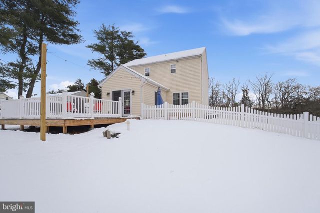 5089 MCLEAN STATION RD, Green Lane, PA 18054