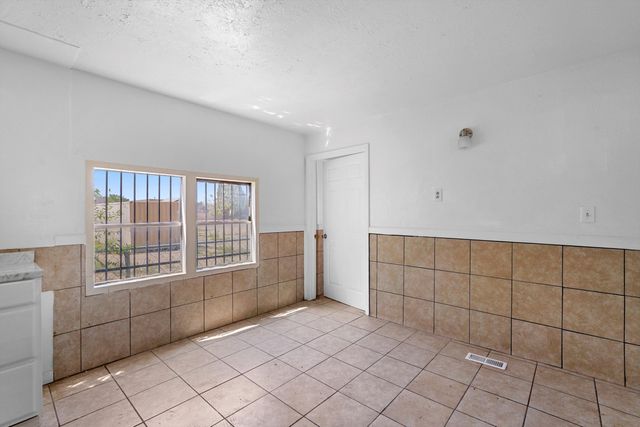5411 4th Street NW, Albuquerque, NM 87107