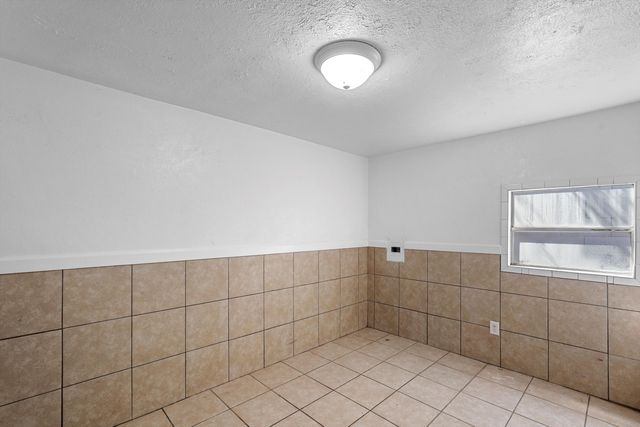5411 4th Street NW, Albuquerque, NM 87107