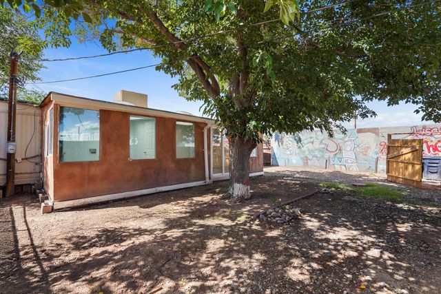 5411 4th Street NW, Albuquerque, NM 87107