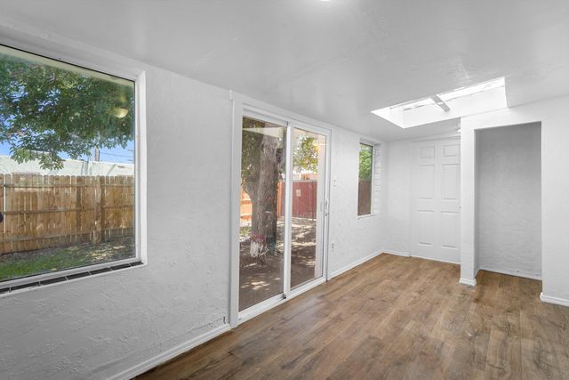 5411 4th Street NW, Albuquerque, NM 87107