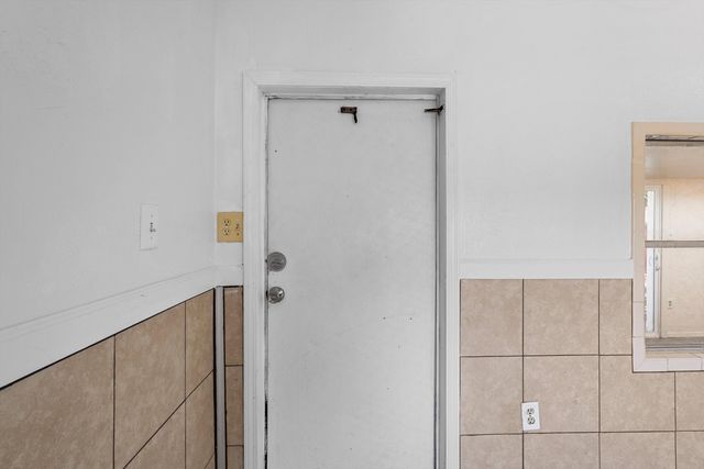 5411 4th Street NW, Albuquerque, NM 87107