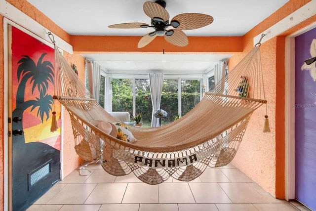 324 KNOTTWOOD COURT, Sun City Center, FL 33573