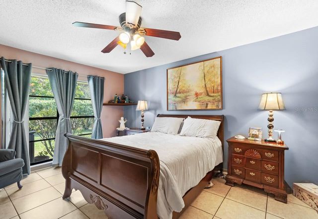 324 KNOTTWOOD COURT, Sun City Center, FL 33573