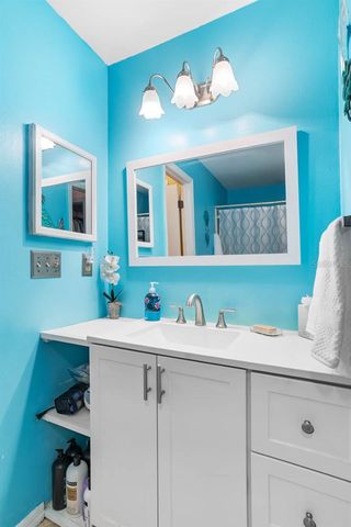 324 KNOTTWOOD COURT, Sun City Center, FL 33573