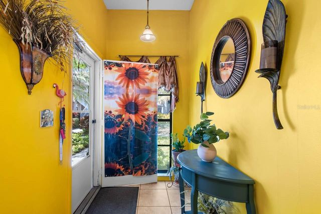 324 KNOTTWOOD COURT, Sun City Center, FL 33573