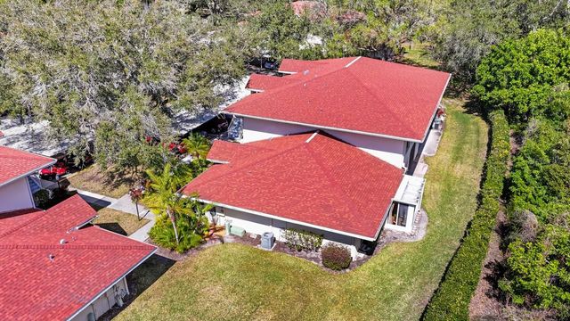 324 KNOTTWOOD COURT, Sun City Center, FL 33573