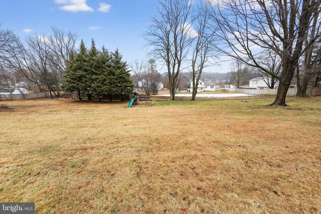 1411 HUNTERS LN, West Chester, PA 19380