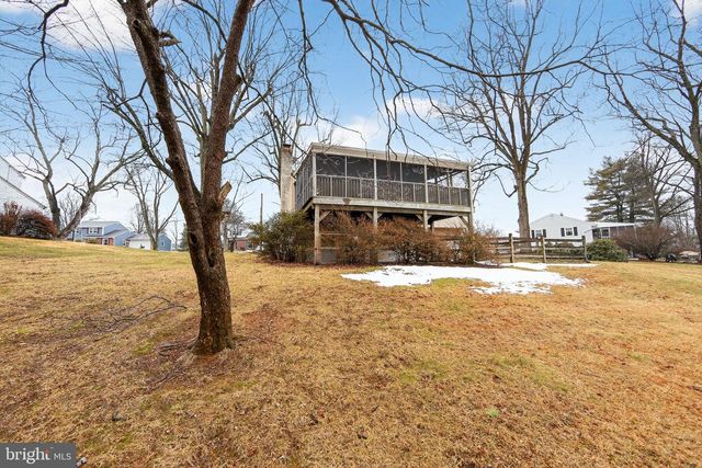 1411 HUNTERS LN, West Chester, PA 19380