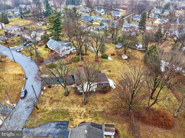 1411 HUNTERS LN, West Chester, PA 19380