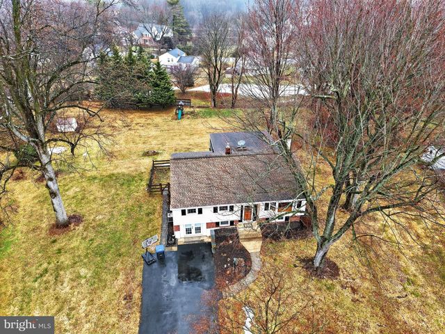 1411 HUNTERS LN, West Chester, PA 19380