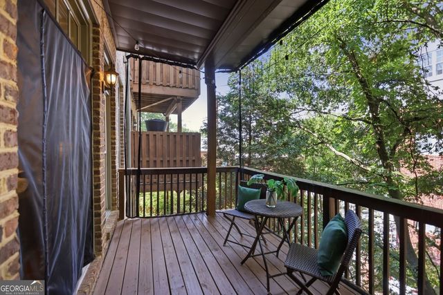 810 Highland Green Way NE, Atlanta, GA 30306