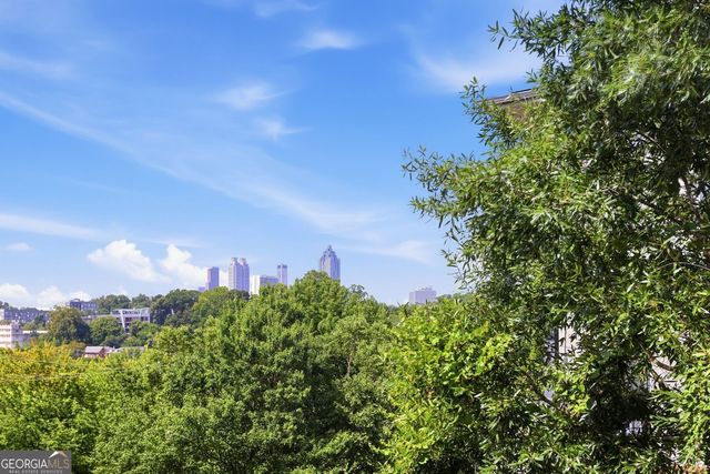 810 Highland Green Way NE, Atlanta, GA 30306