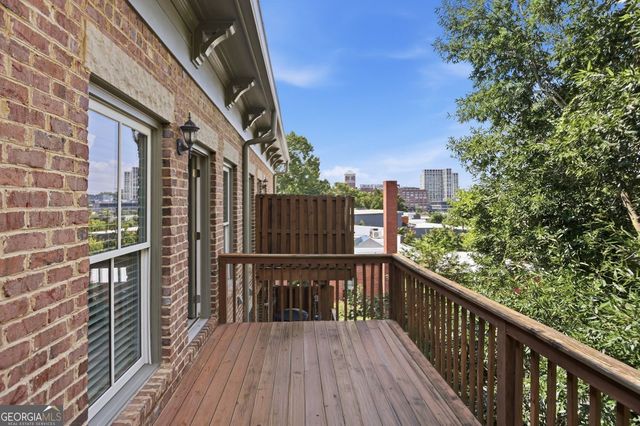 810 Highland Green Way NE, Atlanta, GA 30306