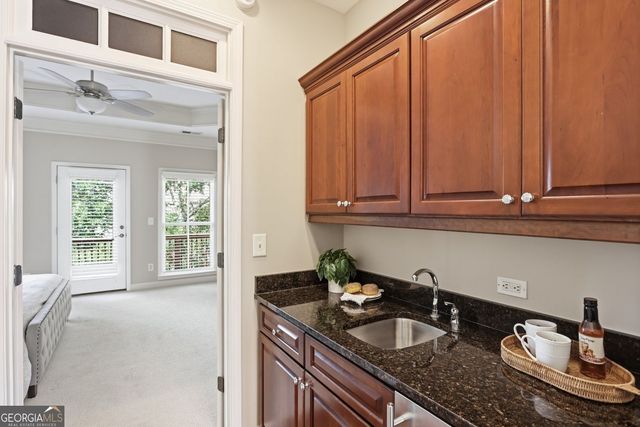 810 Highland Green Way NE, Atlanta, GA 30306