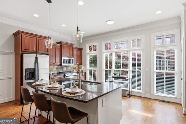 810 Highland Green Way NE, Atlanta, GA 30306
