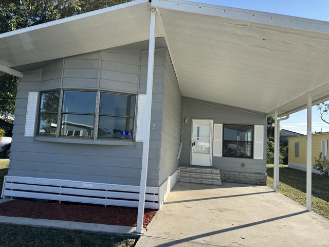 7 San Felipe, Fort Pierce, FL 34951