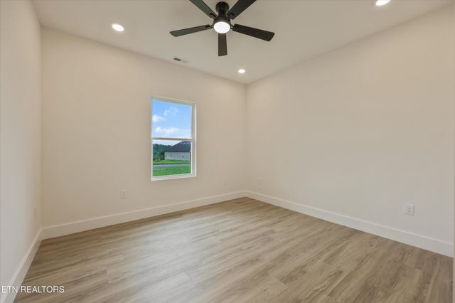 829 Wehali Tr, Kodak, TN 37764