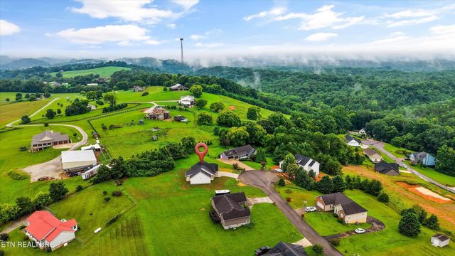 829 Wehali Tr, Kodak, TN 37764