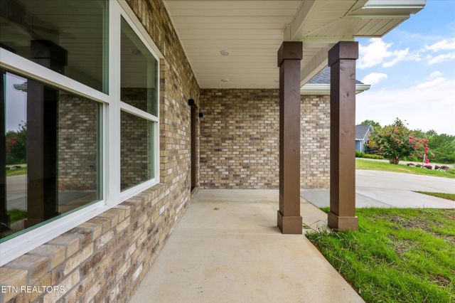 829 Wehali Tr, Kodak, TN 37764