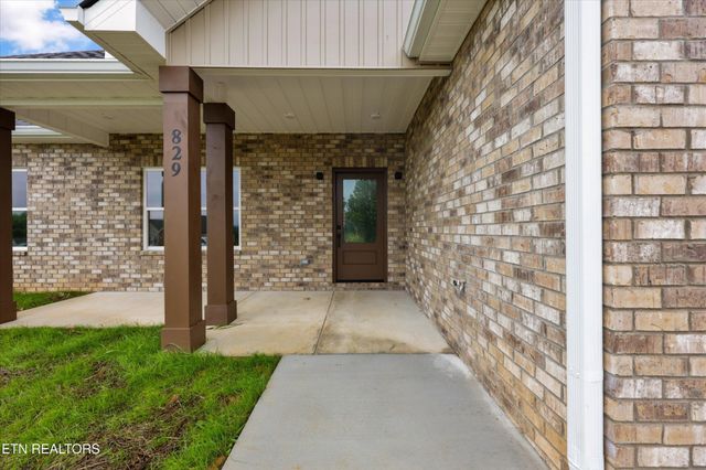829 Wehali Tr, Kodak, TN 37764