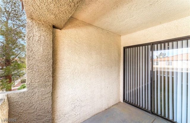 3151 Soaring Gulls Drive 2211, Las Vegas, NV 89128