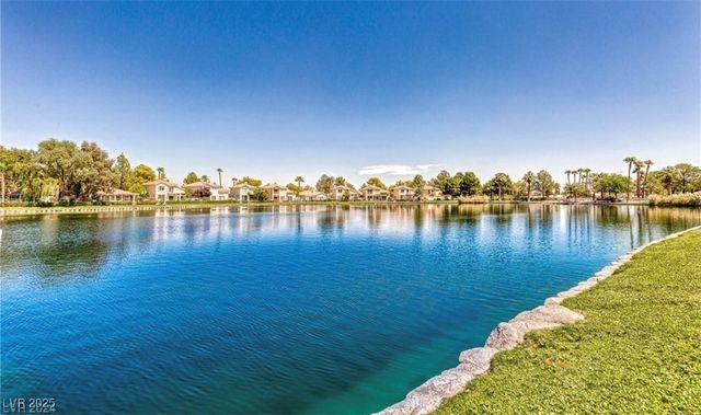 3151 Soaring Gulls Drive 2211, Las Vegas, NV 89128