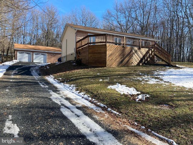 98 LENAPE TRL, Albrightsville, PA 18210