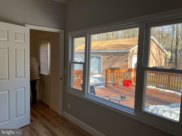 98 LENAPE TRL, Albrightsville, PA 18210