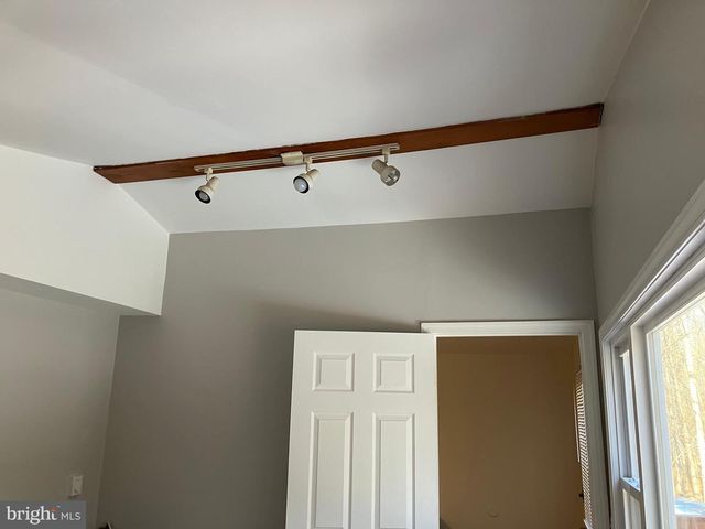 98 LENAPE TRL, Albrightsville, PA 18210