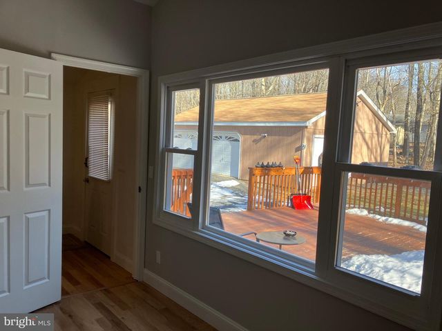 98 LENAPE TRL, Albrightsville, PA 18210