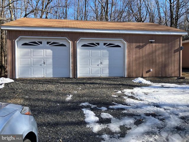 98 LENAPE TRL, Albrightsville, PA 18210