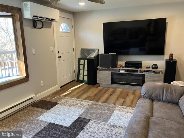 98 LENAPE TRL, Albrightsville, PA 18210