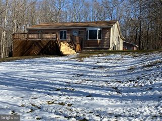 98 LENAPE TRL, Albrightsville, PA 18210