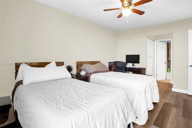 9682 Fontainebleau Blvd 503, Miami, FL 33172