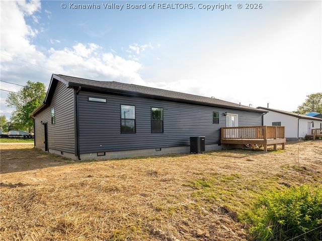 65 Cooper Way, Scott Depot, WV 25560
